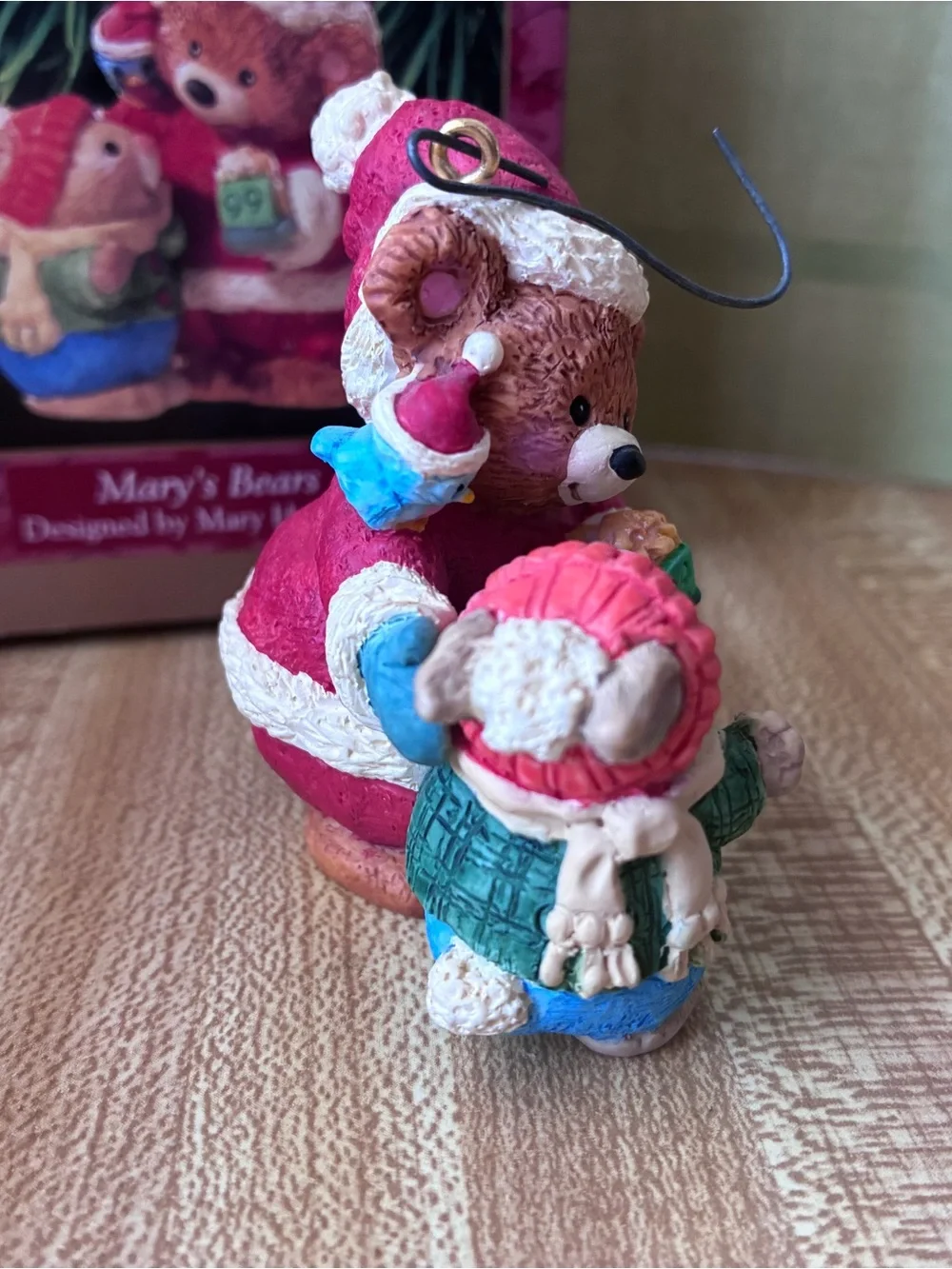 Hallmark bright 🎄